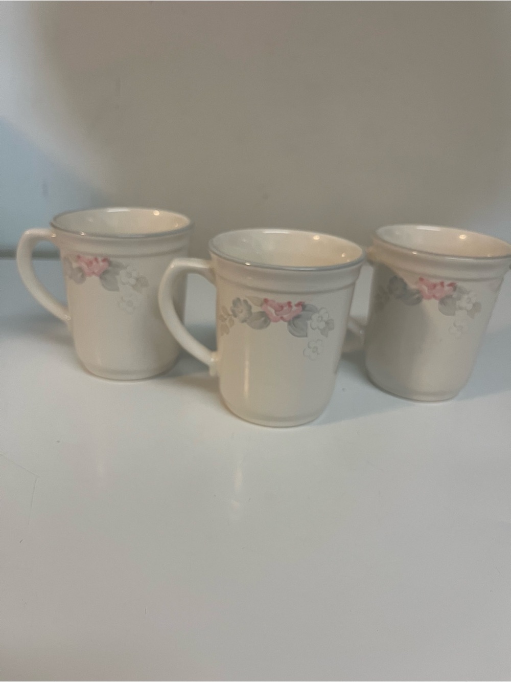 Set of 3 Pfaltzgraff Wyndham Coffee Mugs Pink Gray‎ Floral Stoneware Vintage